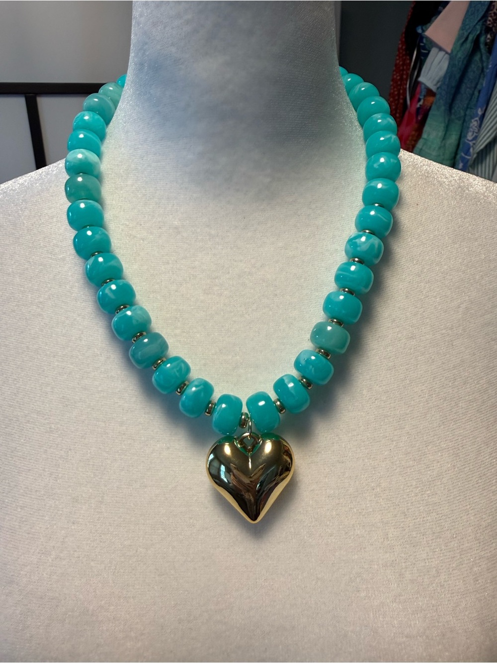 Turquoise Acrylic Beaded Heart Pendant Necklace – Trendy Statement Jewelry